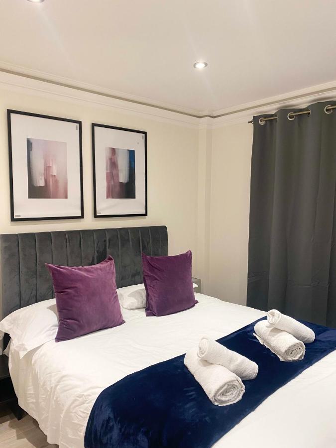 Stylish En Suite Double Room Kensington لندن المظهر الخارجي الصورة