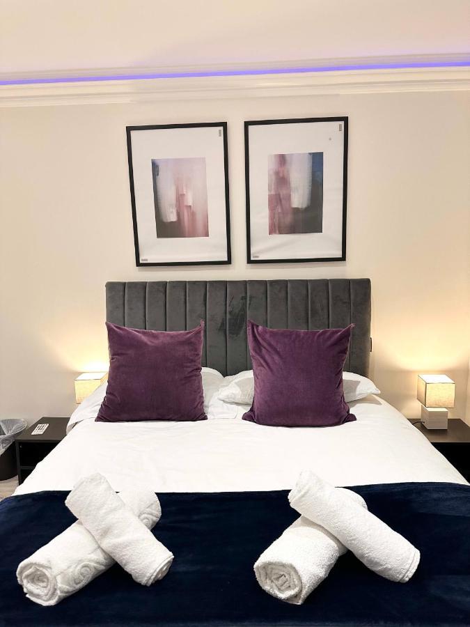 Stylish En Suite Double Room Kensington لندن المظهر الخارجي الصورة